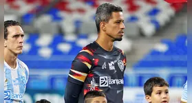 Matheus Nogueira por pouco não defendeu a penalidade