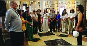 Visita oficial à obra reuniu representantes do Estado, Vale, especialistas e membros da igreja