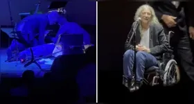 Patti Smith, de 78 anos, desmaiou em show e precisou ser retirada de cadeira de rodas.