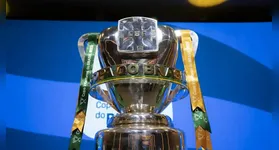 A disputada taça da Copa do Brasil