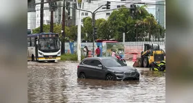 Maré alta vem causnado enormes transtornos em Belém