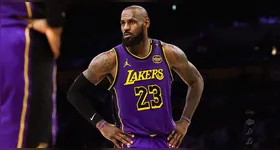 LeBron conseguiu superar a marca alcançada por Jordan, apontado como o maior atleta da história do esporte.