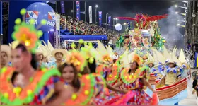 As apresentação iniciam às 21h, com cinco escolas desfilando ao longo da noite.