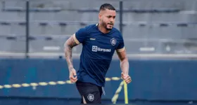 Maxwell exalta a união e o comprometimento do elenco azulino neste início de temporada.