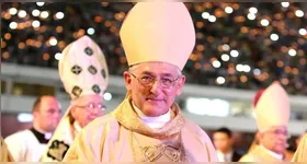 Dom Alberto Taveira deve entregar sua carta-renúncia ao papa Francisco.