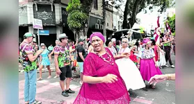 O Grêmio Recreativo Quem São Eles fez o cortejo da folia pelo bairro do Umarizal