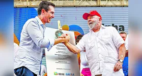 Para o ministro Jader Filho (na foto com o presidente Lula), a iniciativa visa contribuir para a mitigação do agravamento de problemas habitacionais