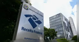 Para saber se a restituição está disponível, o contribuinte deve acessar a página da Receita Federal na internet.