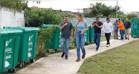 Titular da Sezel, Thayta Martins, visita Ecoponto São Joaquim, que funciona de segunda a sábado, das 8h às 22h para receber entulhos.