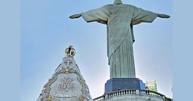 Imagem ilustrativa da notícia Imagem peregrina de Nazaré visita o Cristo Redentor no Rio de janeiro