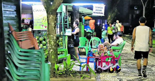 Imagem ilustrativa da notícia Vendedores de água de coco e guaraná mantêm legado em Belém
