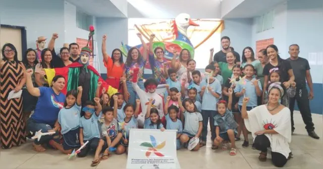 Imagem ilustrativa da notícia Bloco reforça a luta contra o trabalho infantil em escola