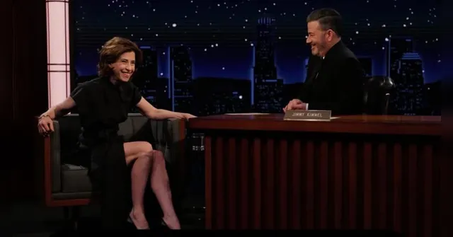 Imagem ilustrativa da notícia Fernanda Torres participa do talk show de Jimmy Kimmel