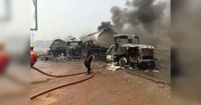 Imagem ilustrativa da notícia Caminhão-tanque explode e mata mais de 60 na Nigéria