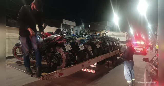 Imagem ilustrativa da notícia Operação remove veículos estacionados irregularmente em Belém