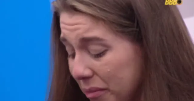 Imagem ilustrativa da notícia BBB25: Raissa passa mal após comer camarão; veja os riscos