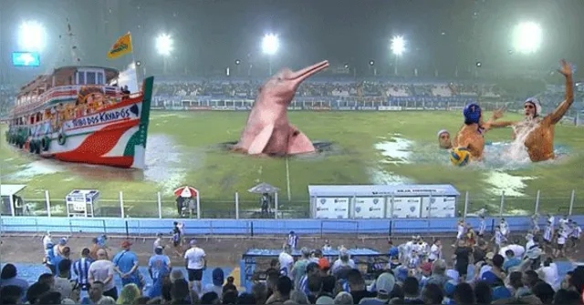 Imagem ilustrativa da notícia Chuva transforma Curuzu em 'piscinão' e gera memes; veja 