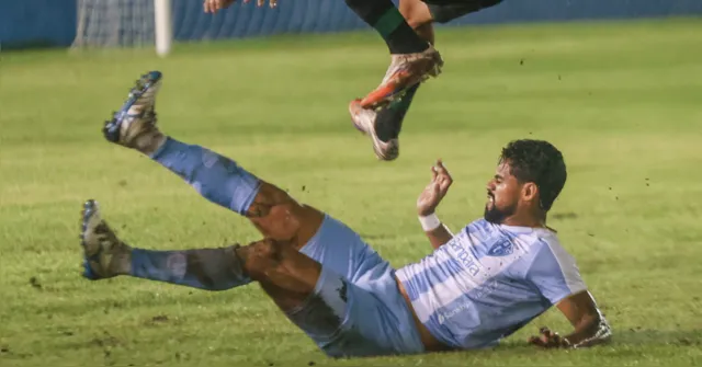 Imagem ilustrativa da notícia Fugindo de gramado ruim, Paysandu tira jogo da Curuzu