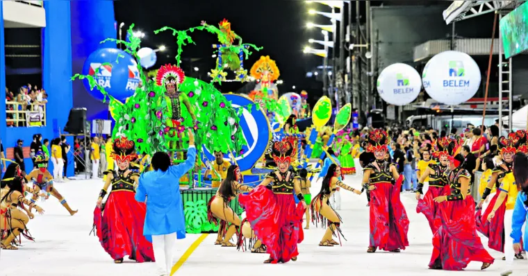 Imagem ilustrativa da notícia Escolas levam brilho e beleza ao desfile na Aldeia Cabana