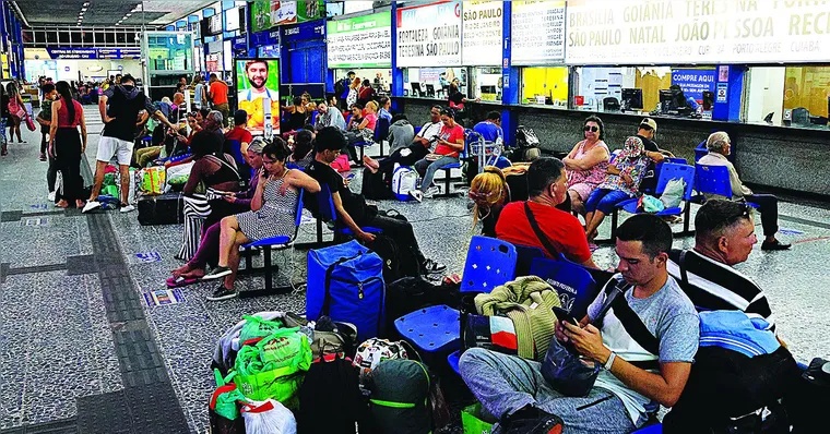 Imagem ilustrativa da notícia Terminal Rodoviário deve receber 28 mil pessoas no Carnaval