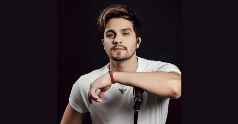 Imagem ilustrativa da notícia Luan Santana é internado e assessoria se manifesta