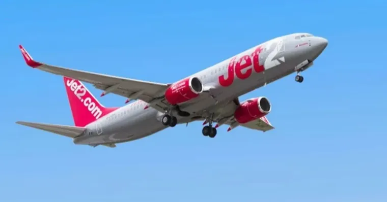 Imagem ilustrativa da notícia Avião faz pouso de emergência após passageiro morrer a bordo