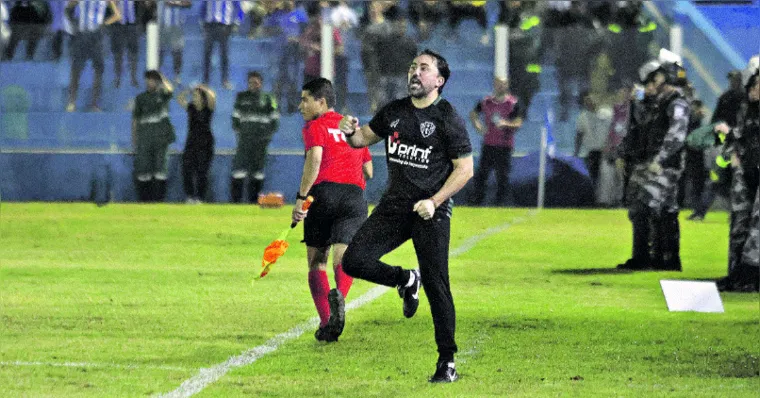 Imagem ilustrativa da notícia Treinador do Paysandu valoriza empenho, mas lamenta empate