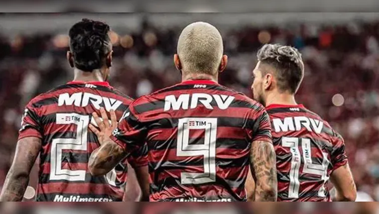 Imagem ilustrativa da notícia Veja, em primeira mão, a nova camisa do Flamengo para 2025