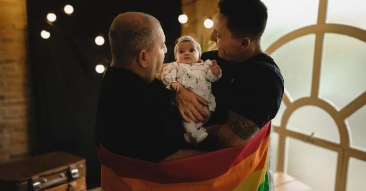 Jarbas e Mikael são pais da pequena Antonella, de 7 meses.