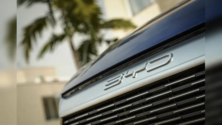 Mais de 7 mil carros elétricos da BYD vindo pelas águas