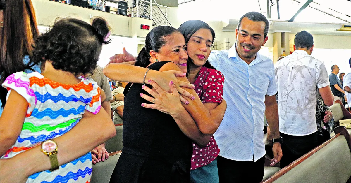 Missa das crianças lotou o Santuário de Fátima, em alusão também ao Dia das Mães