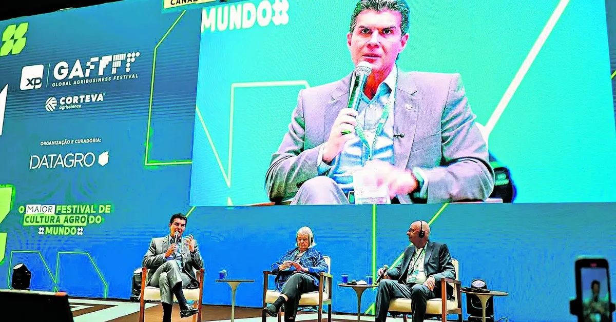 Helder Barbalho reforçou o compromisso com um modelo de desenvolvimento sustentável que una produção e preservação.