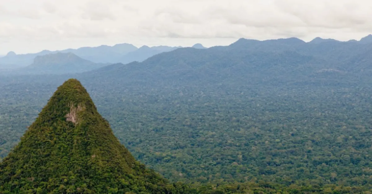 Além do interesse científico, o Cerro El Cono tem valor simbólico para comunidades indígenas do entorno.