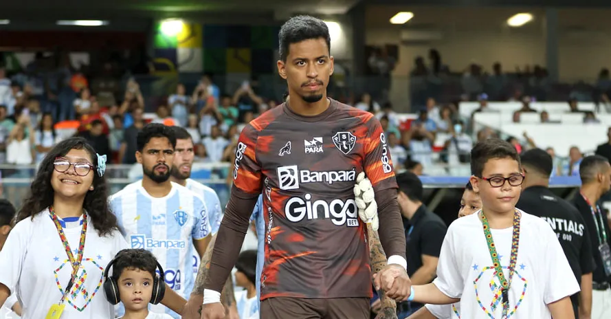 Goleiro vê estádio como oportunidade para virada de chave do Papão na Série B