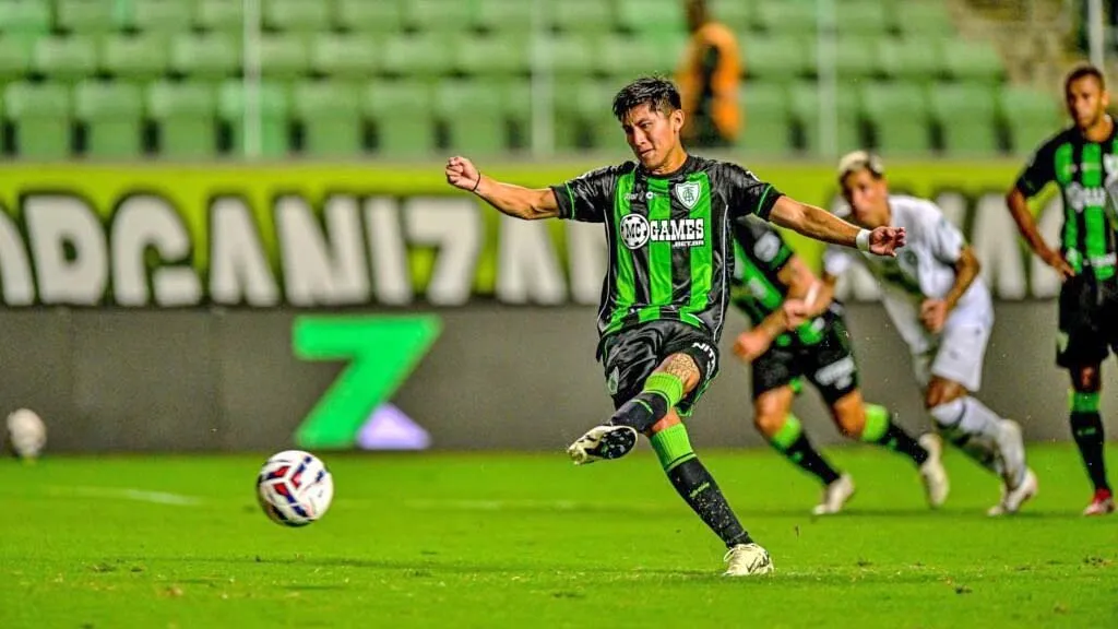 Jogador foi preso no Paraná