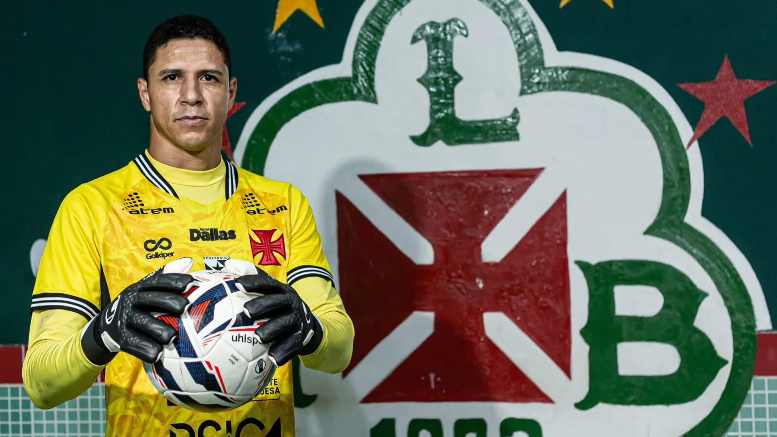 Goleiro Vinícius, na Tuna Luso Brasileira