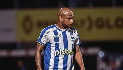 Imagem ilustrativa da notícia: Novo volante do Paysandu ainda não entrou em campo em 2025