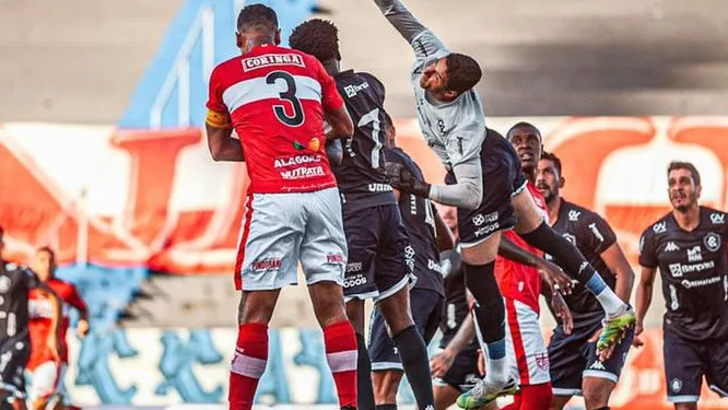 CRB x Clube do Remo voltam a se encontrar após 4 anos em Maceió-AL
