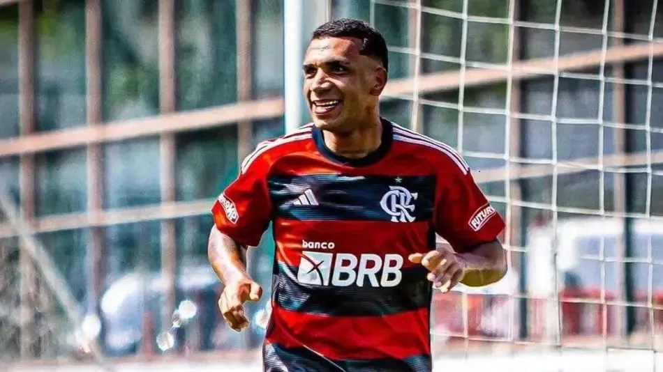 Atacante Petterson já está regularizado no Paysandu