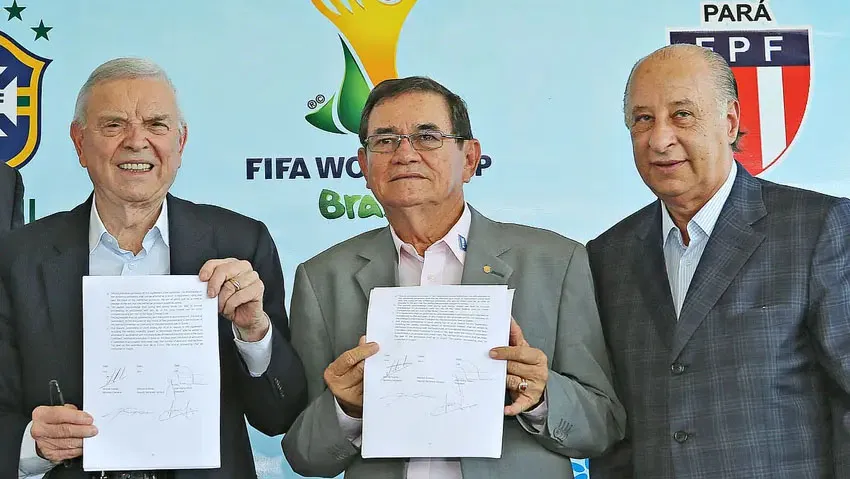 Coronel Nunes, então presidente da Federação Paraense, entre Marin e Del Nero