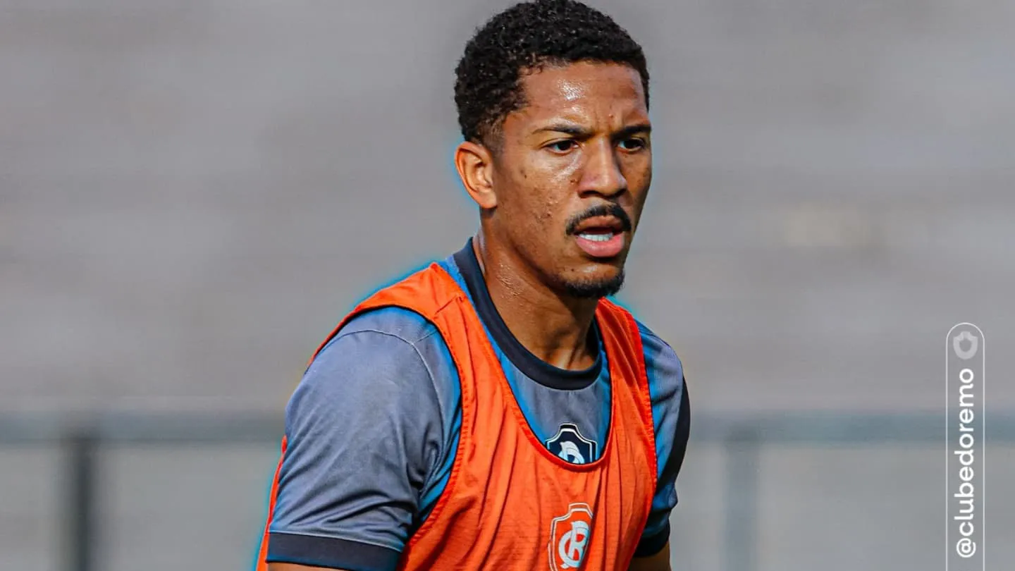 Atacante Matheus Davó, do Clube do Remo
