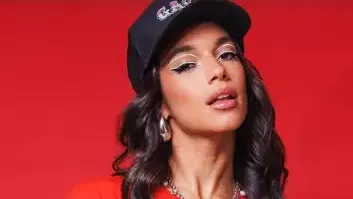 Alane Dias mostra look no show de Lady Gaga
