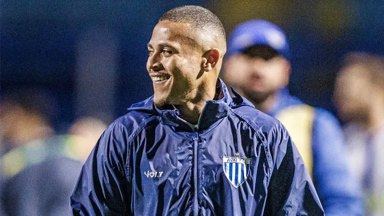 Meia João Paulo está em negociação com o Paysandu