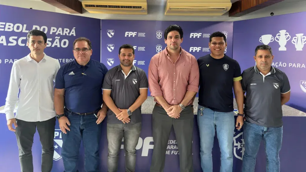 Na manhã desta terça-feira, a Federação Paraense de Futebol (FPF), por meio do Departamento de Competições, realizou uma reunião com representantes dos clubes finalistas do Parazão Banpará 2025