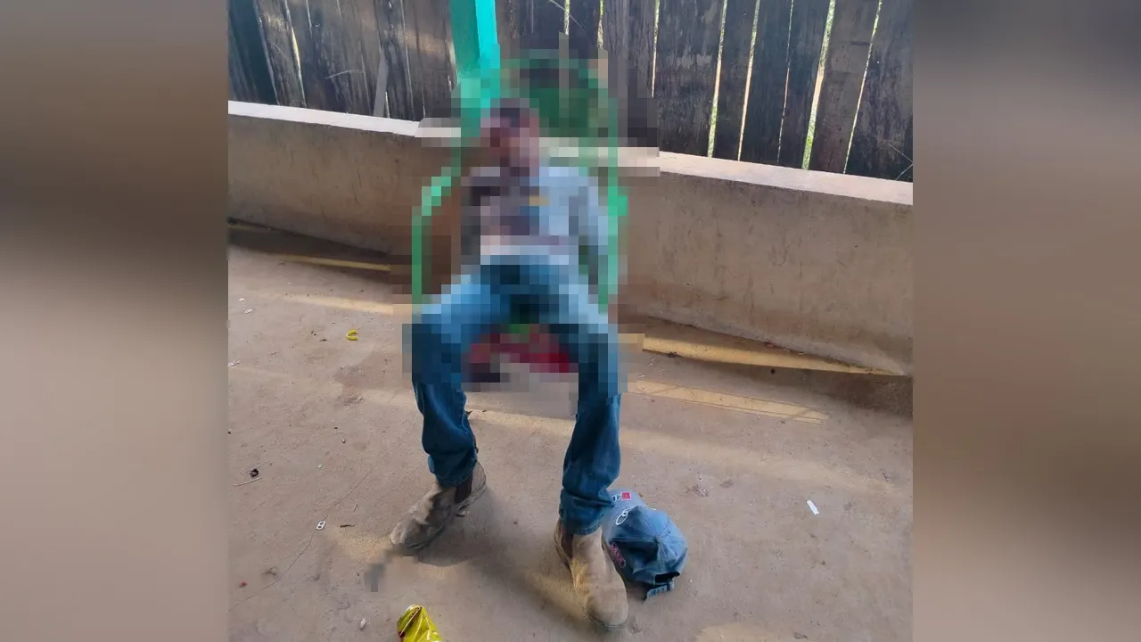 Ao chegarem, os policiais confirmaram o óbito e identificaram um afundamento na região da cabeça de Jucelino.