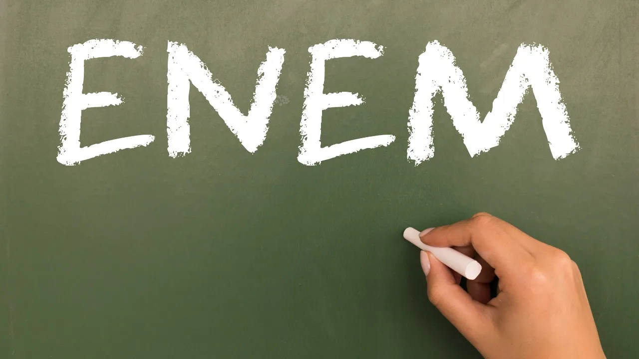 O prazo para solicitação da isenção da taxa de inscrição do Exame Nacional do Ensino Médio (Enem) 2025 foi prorrogado até o dia 2 de maio.