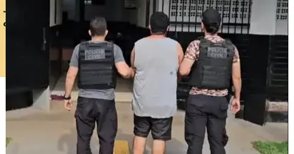 Operação apreende 32 kg de maconha, prende dois suspeitos e confisca veículo usado para distribuição de entorpecentes.