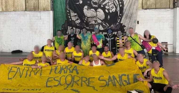 O hino do grupo já havia sido proibido pela faculdade em 2017.