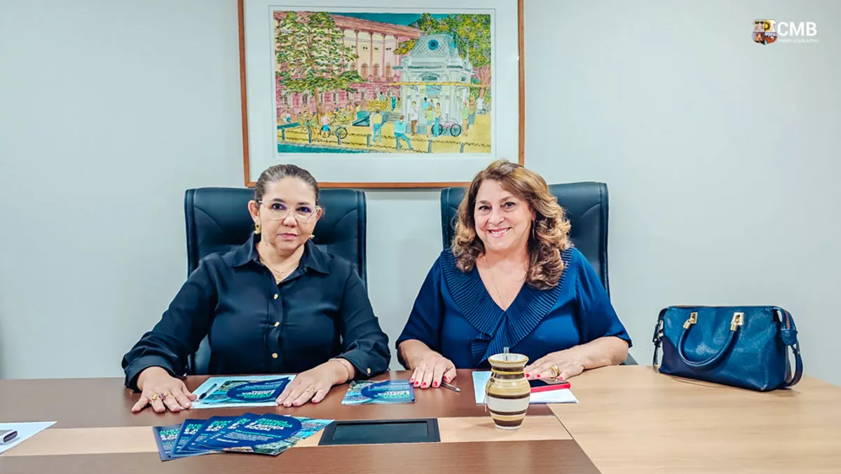 As vereadoras Marinor Brito (PSOL), vice-presidente da Comissão de Meio Ambiente (na direita), e a vereadora Raquel dos Animais (PDT)