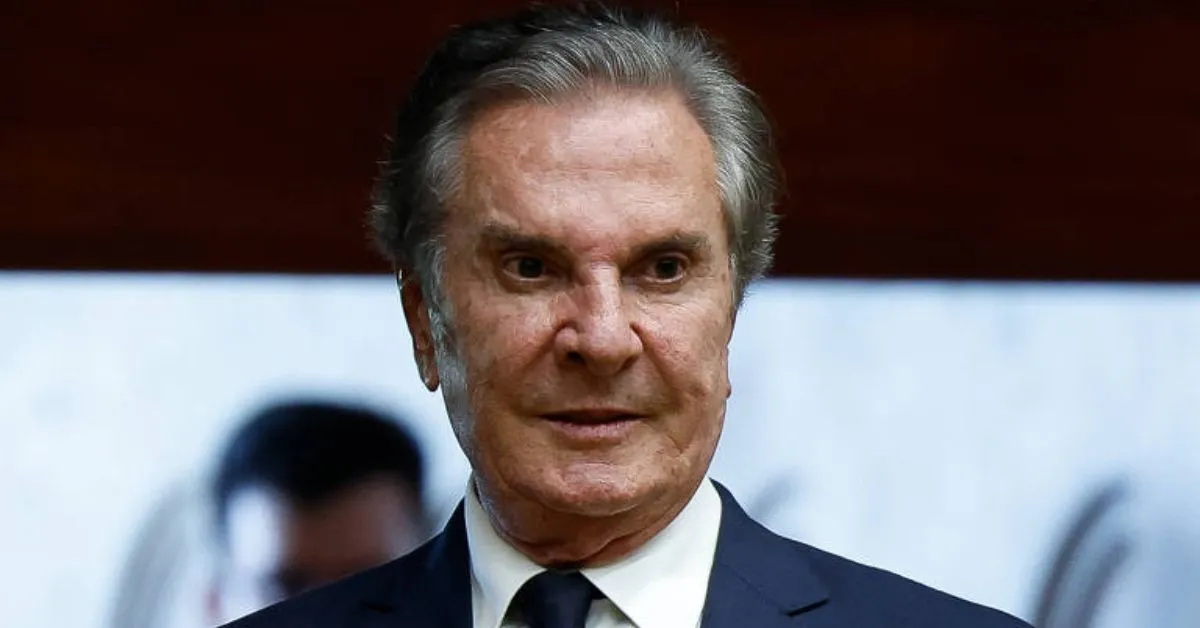 Prisão de Collor é decretada 33 anos após impeachment sobre caso de corrupção. Ex-senador foi o primeiro presidente eleito pelo voto popular após a ditadura militar e o primeiro a sofrer impeachment